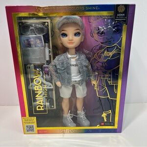 RAINBOW HIGH DOLL AIDAN RUSSELL NWT NRFB 2022 MGA toy
